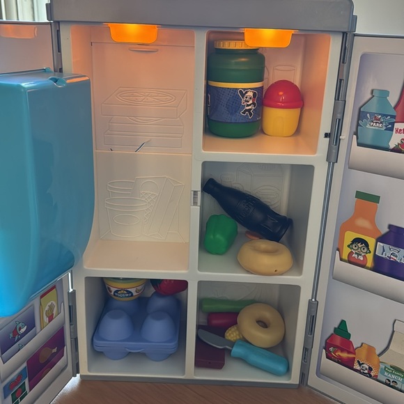 Ryan's World Fridge Light and Sounds, Complete as in Picture Figures & more - Picture 6 of 7